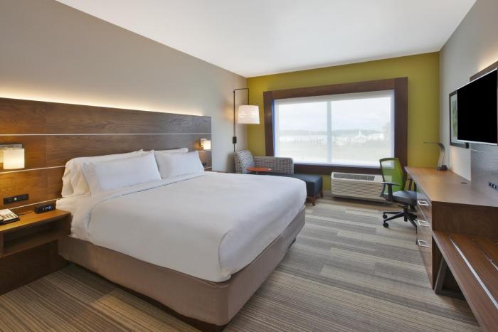 holiday inn express and suites south hill by ihg