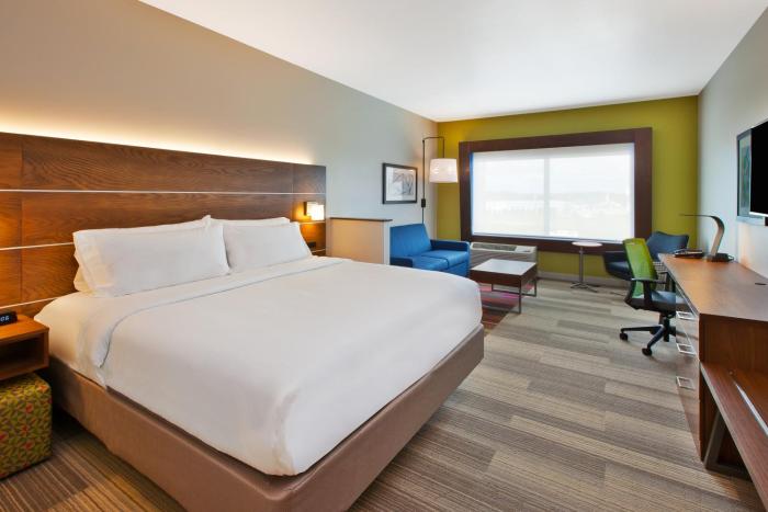 holiday inn express and suites south hill by ihg