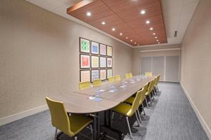 holiday inn express and suites sterling by ihg