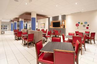 holiday inn express and suites sterling by ihg