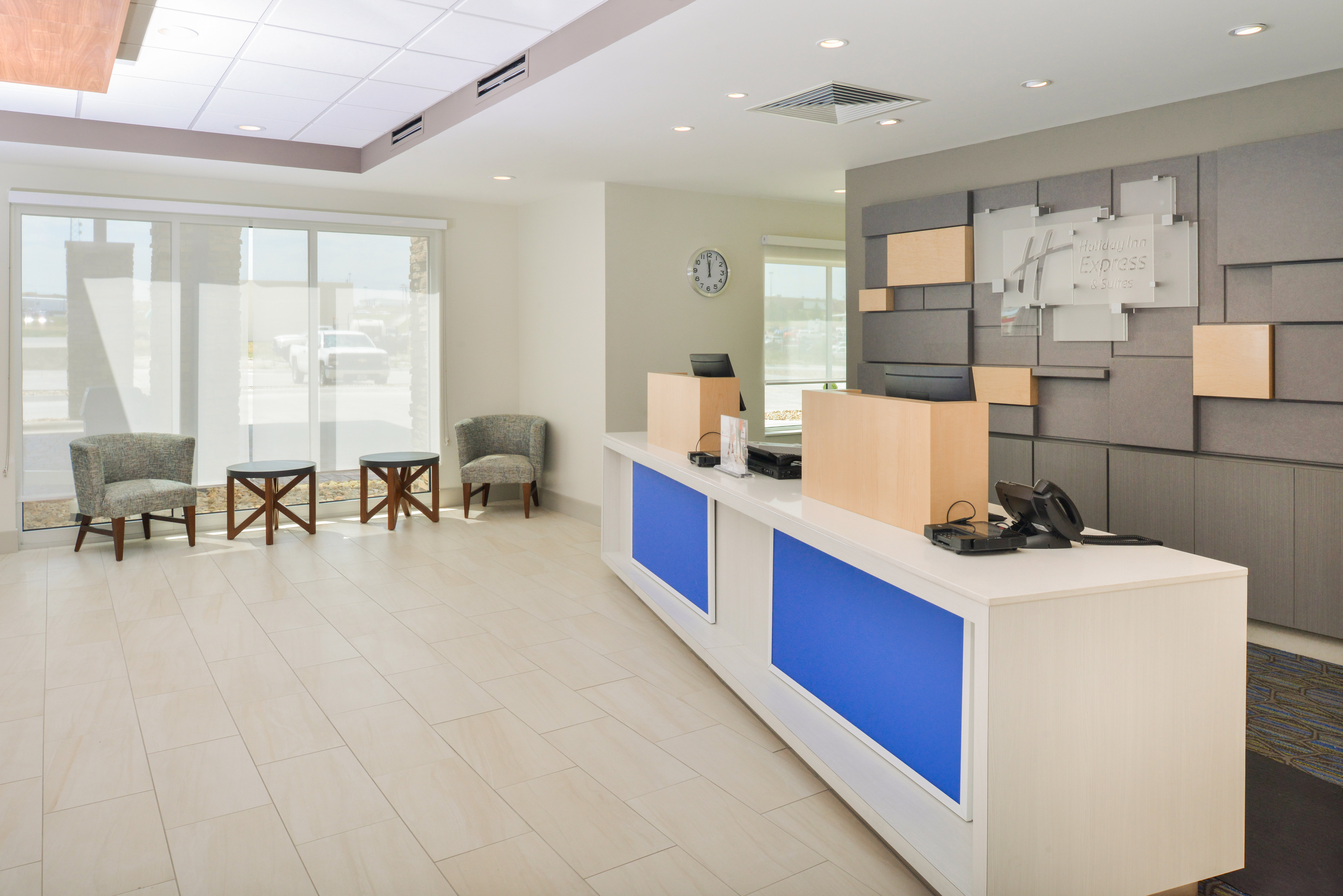 holiday inn express and suites chadron by ihg