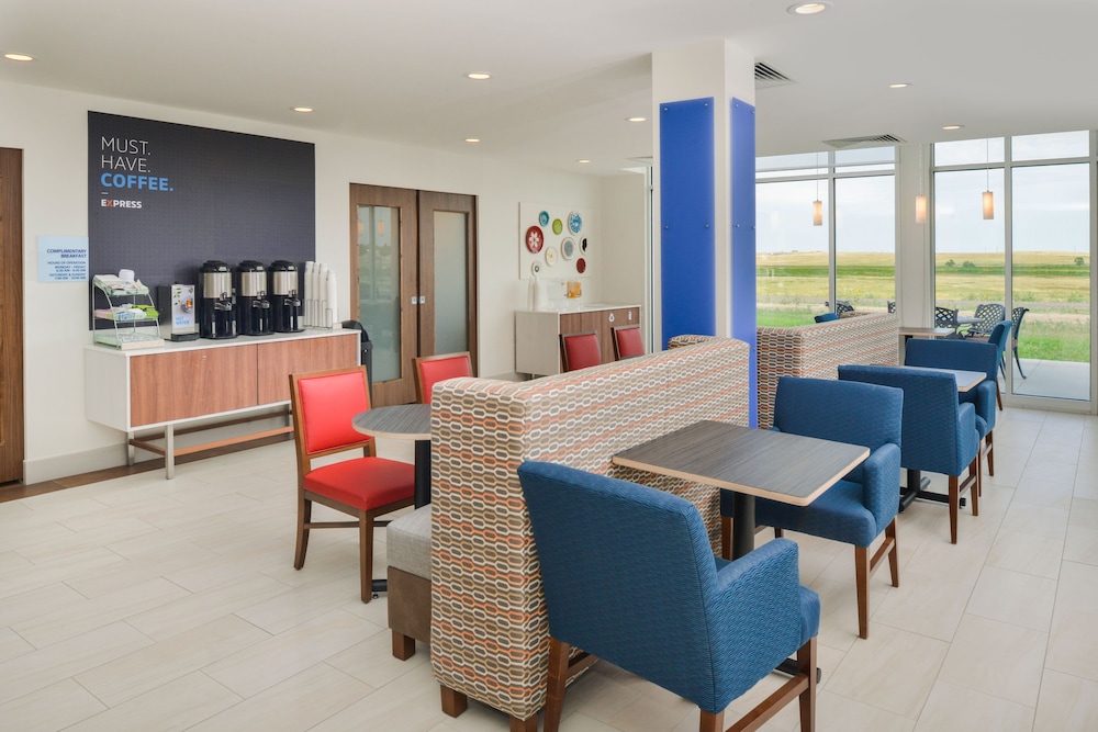 holiday inn express and suites chadron by ihg