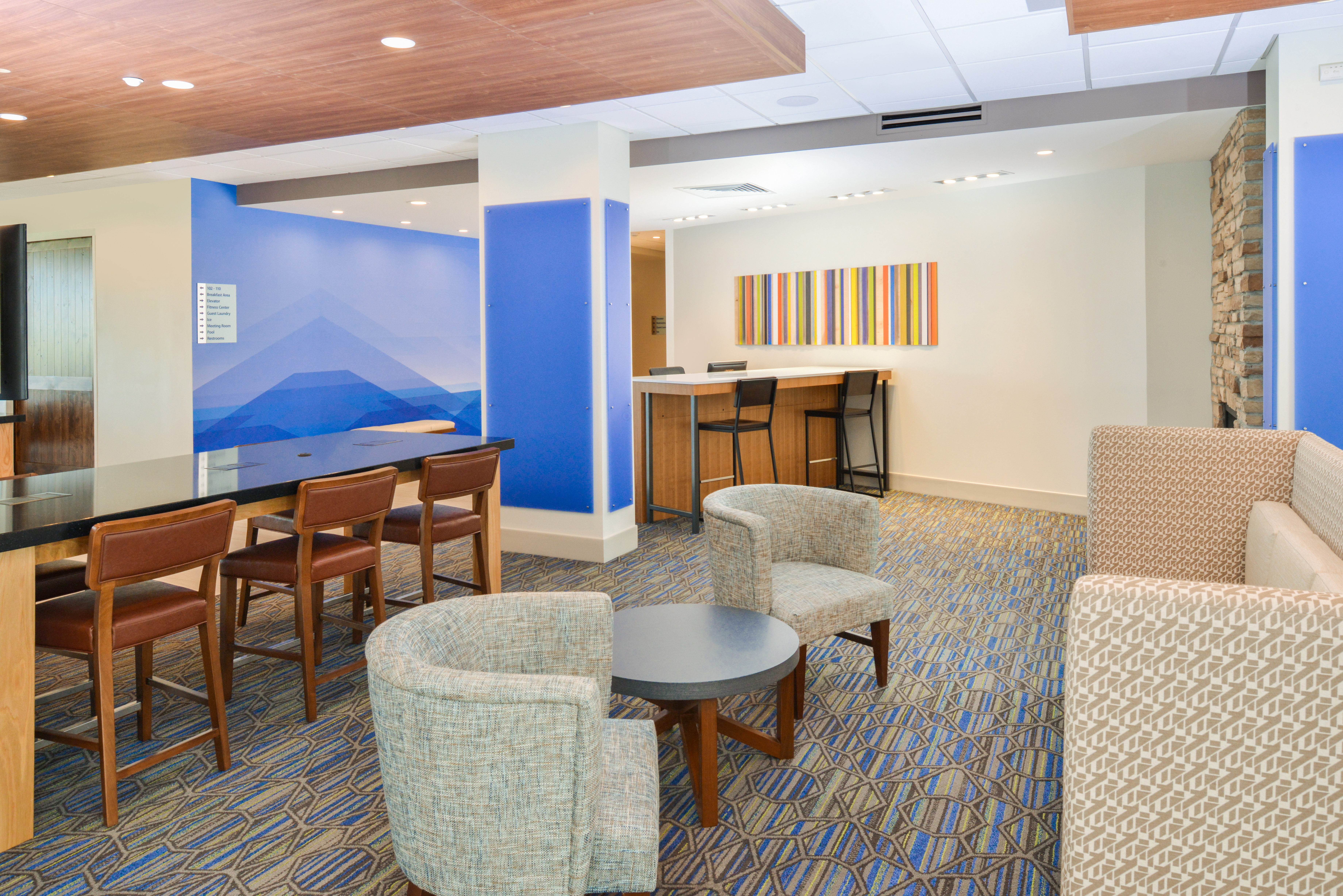 holiday inn express and suites chadron by ihg