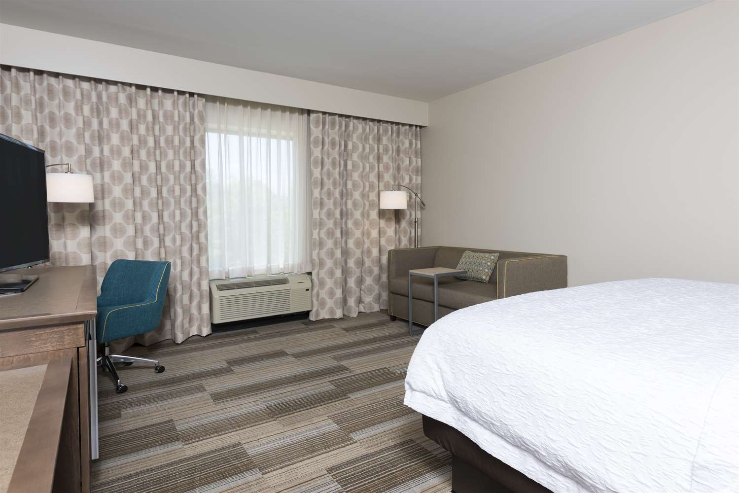 hampton inn westfield