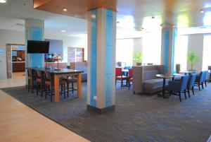 holiday inn express and suites columbia city by ihg