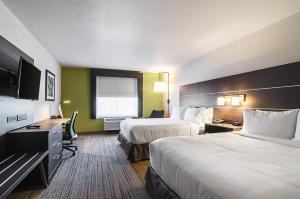 Holiday Inn Express & Suites Atchison By Ihg,Leavenworth>>Atchison,3 star