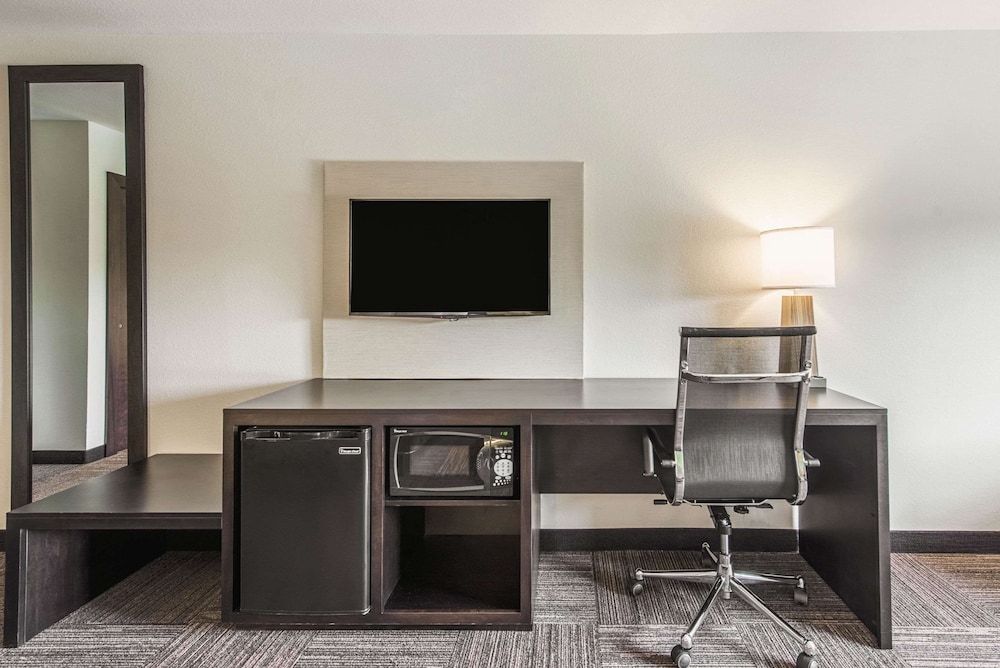 sleep inn and suites