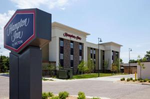 hampton inn spicer green lake