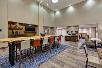 hampton inn and suites wells