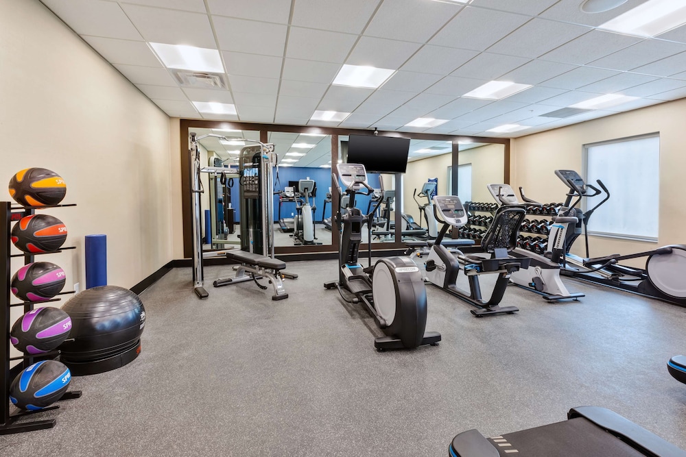 hampton inn and suites wells