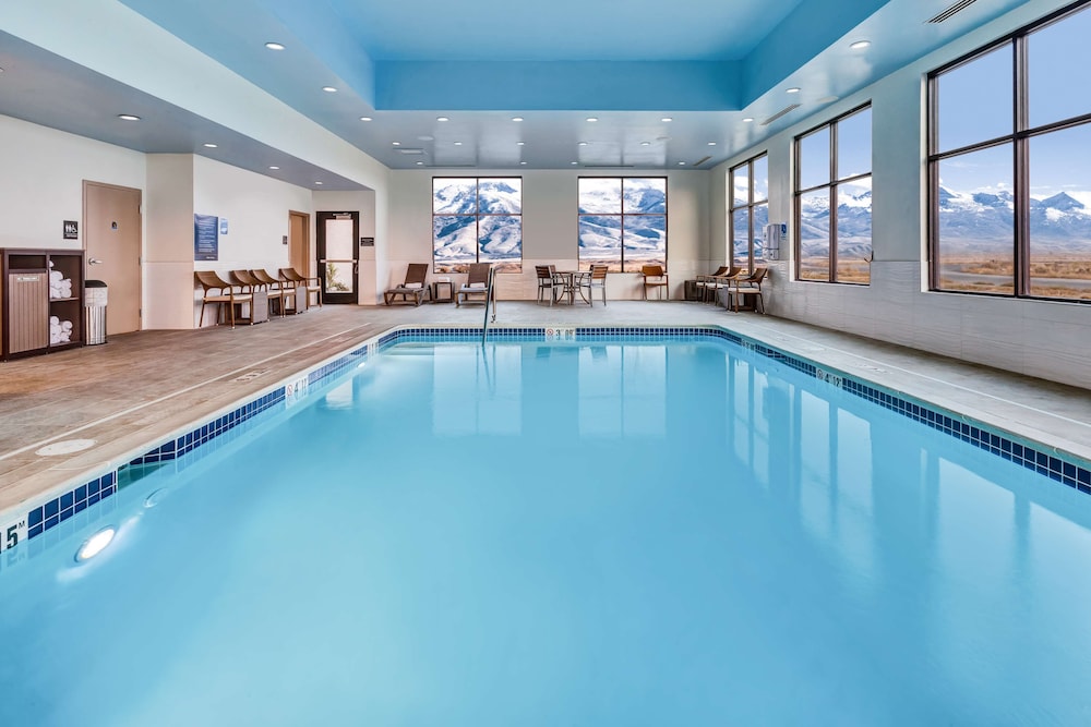 hampton inn and suites wells