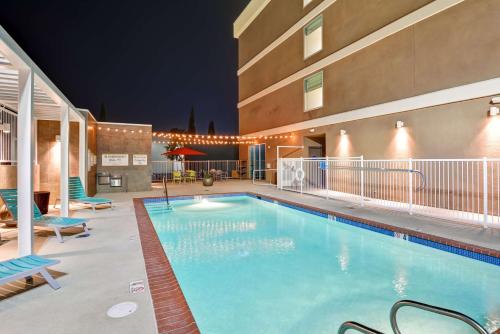 home2 suites by hilton azusa