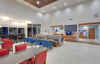 holiday inn express and sui dallas nw hwy love field