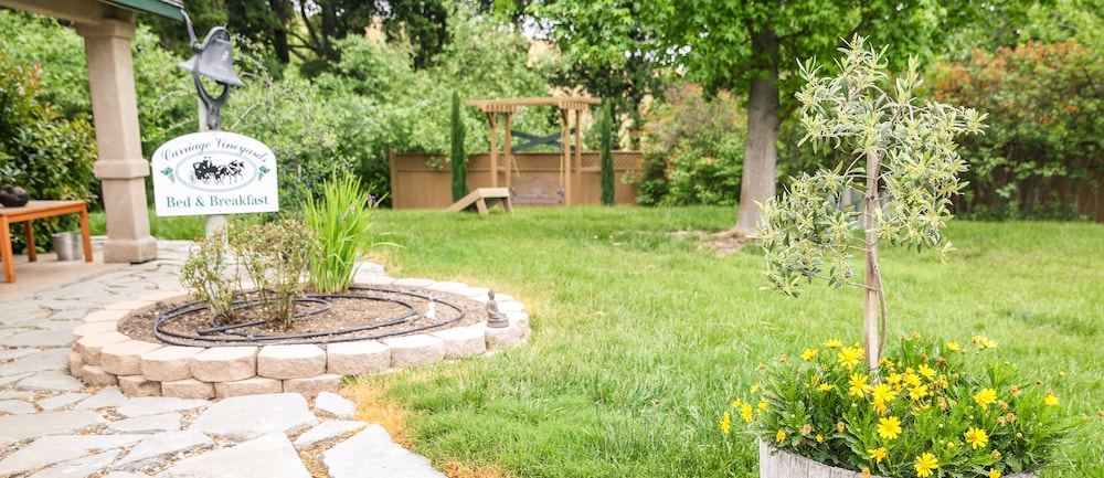 the eden house vineyard bed and breakfast