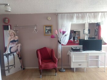 Stagecoach 66 Motel,,3 star