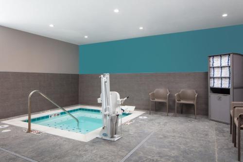 avid hotel wenatchee by ihg