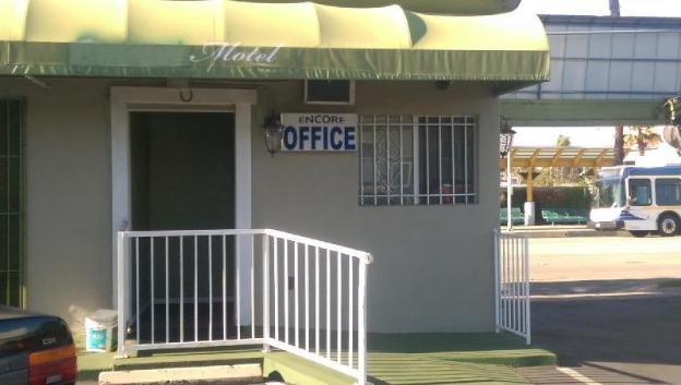 encore motel