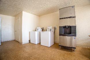 holiday motel lordsburg by oyo