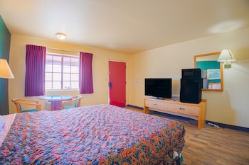 holiday motel lordsburg by oyo