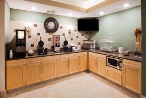 Americinn By Wyndham Dewitt,Clinton County>>Clinton,3 star