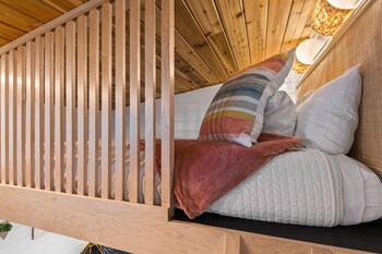 tiny digs hotel of tiny houses