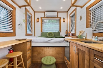 tiny digs hotel of tiny houses