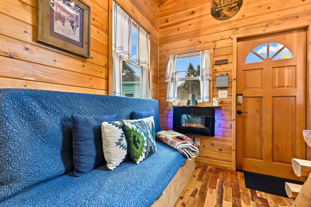 tiny digs hotel of tiny houses
