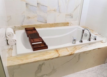 scarlet pearl casino resort