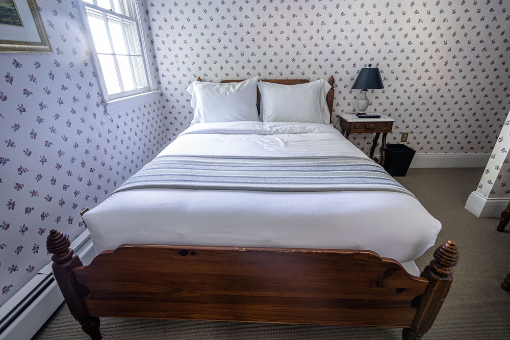 homeport inn and tavern