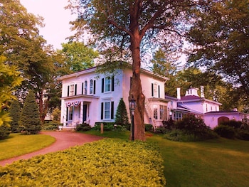 homeport inn and tavern