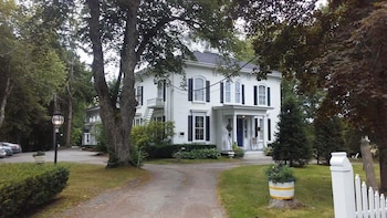 homeport inn and tavern