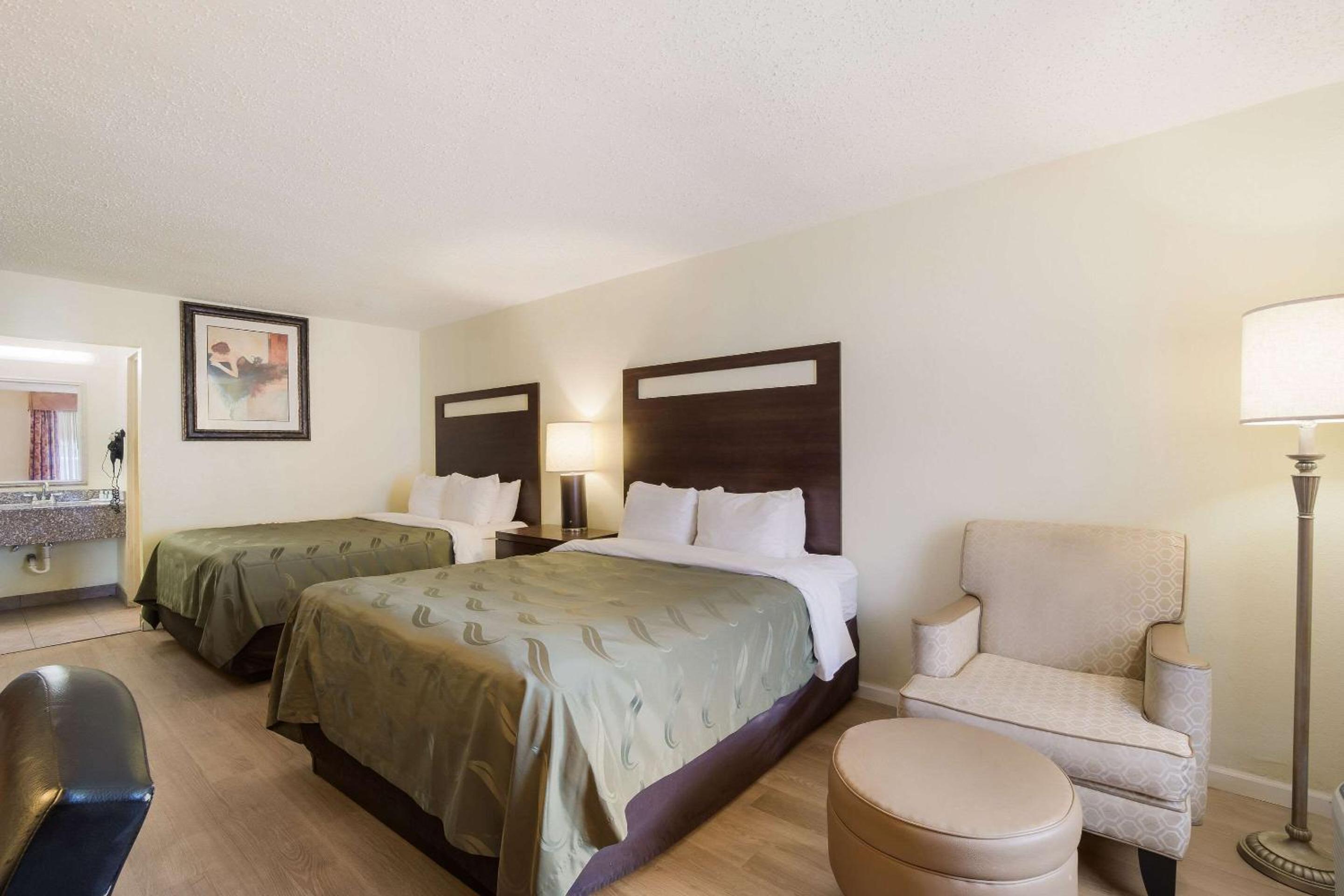 h hotel los angeles curio collection by hilton