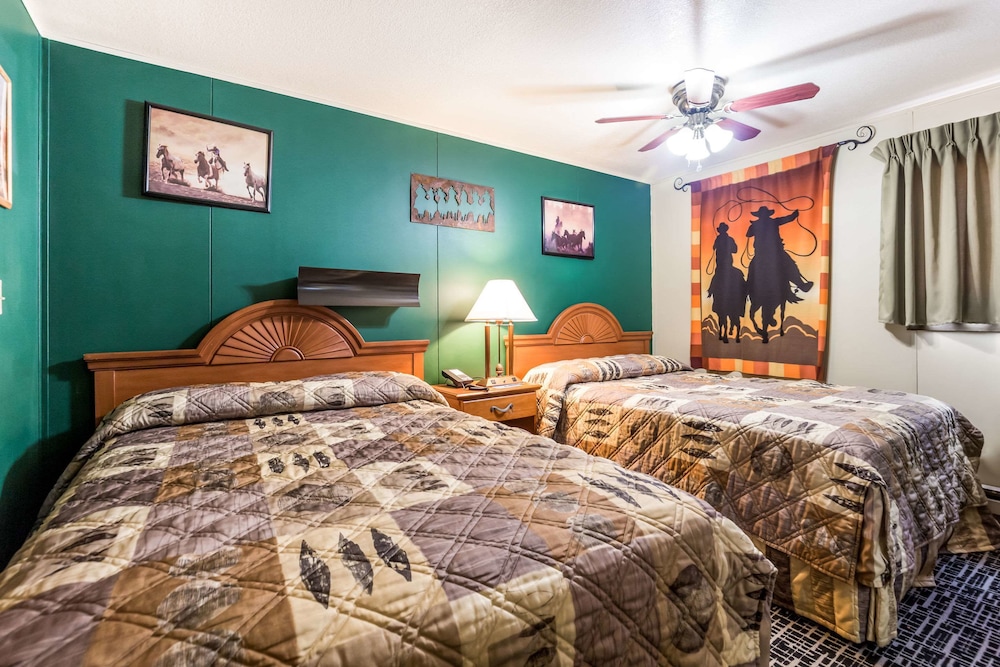 Rodeway Inn & Suites Big Water - Antelope Canyon,Canyon Point>>Big Water,2 star