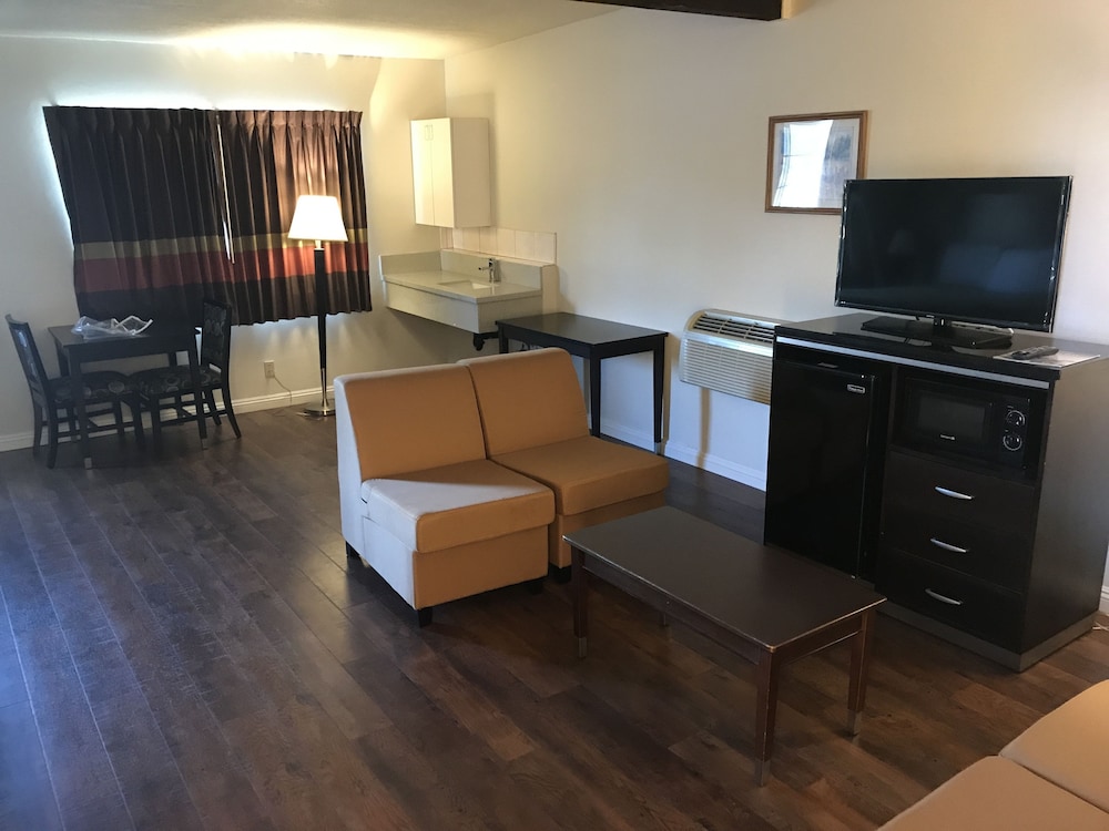 manhattan inn and suites lax
