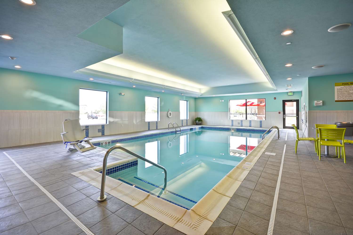 home2 suites by hilton evansville