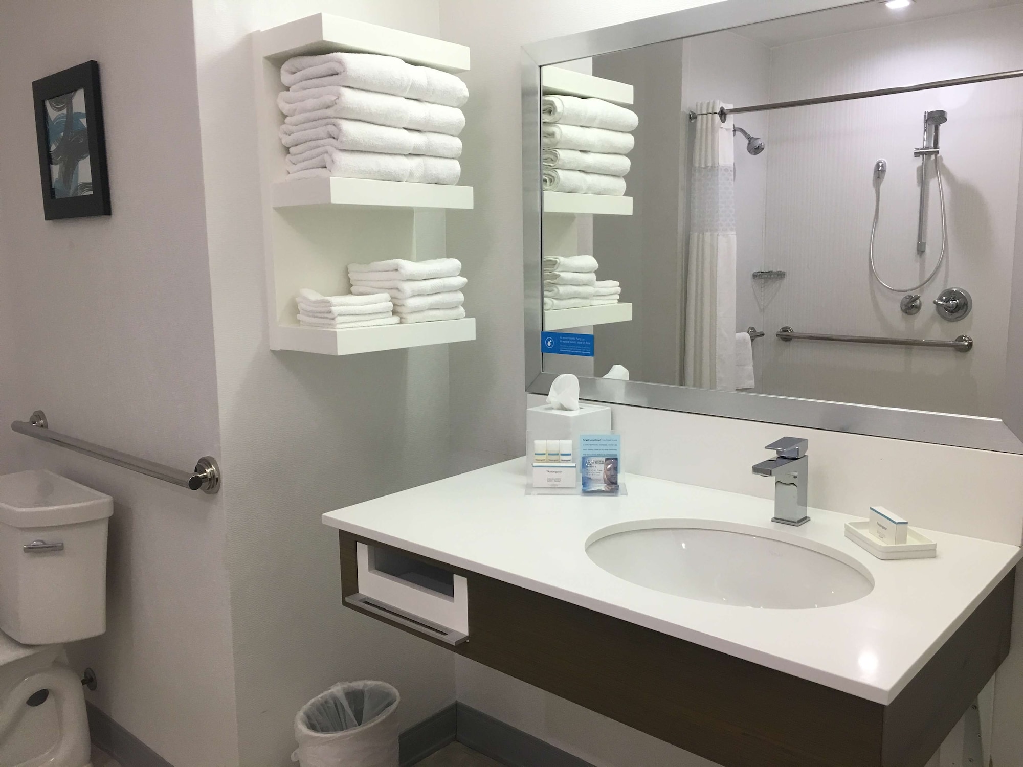 hampton inn and suites dallas the colony tx