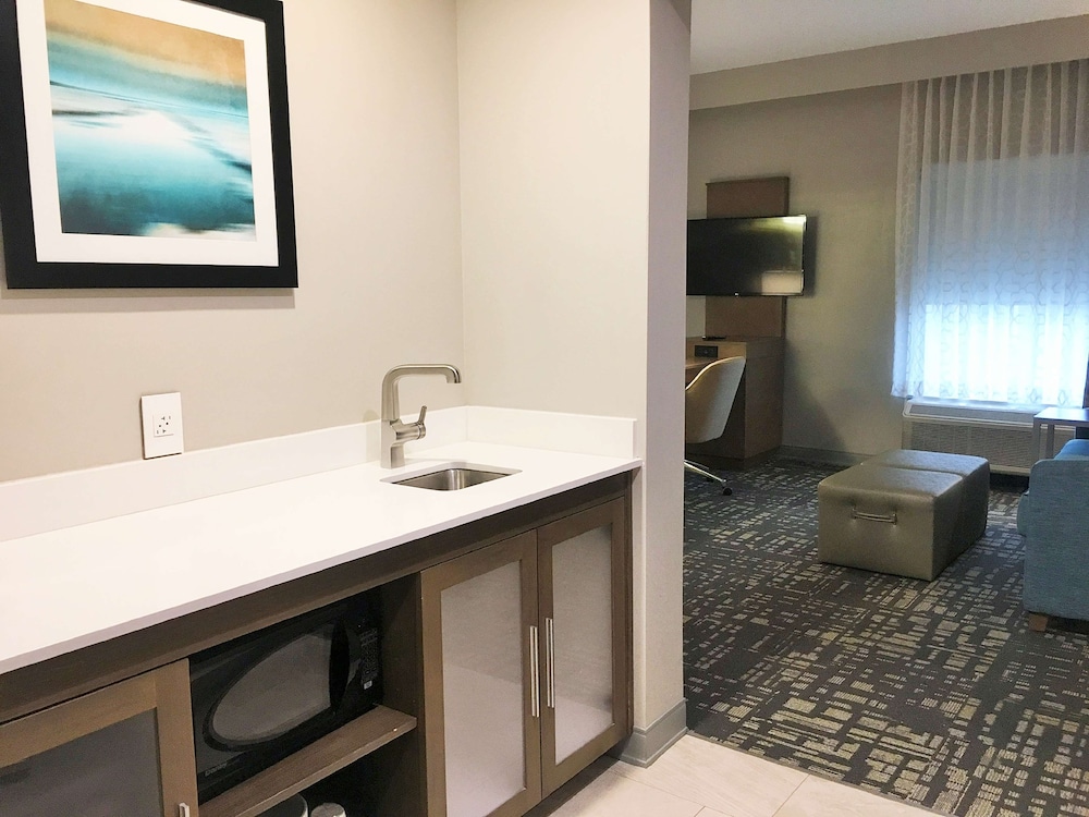 hampton inn and suites dallas the colony tx