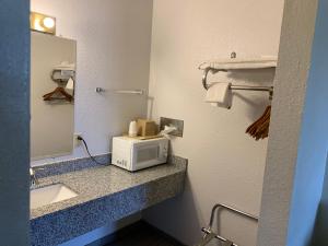Landmark Inn,Kansas City>>Kansas,2 star