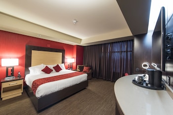 cherokee casino and hotel roland