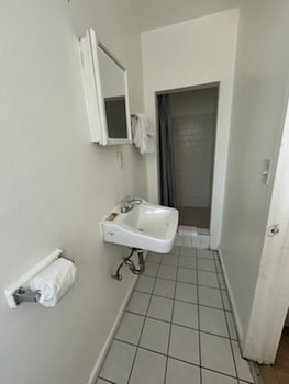 encore inn inglewood