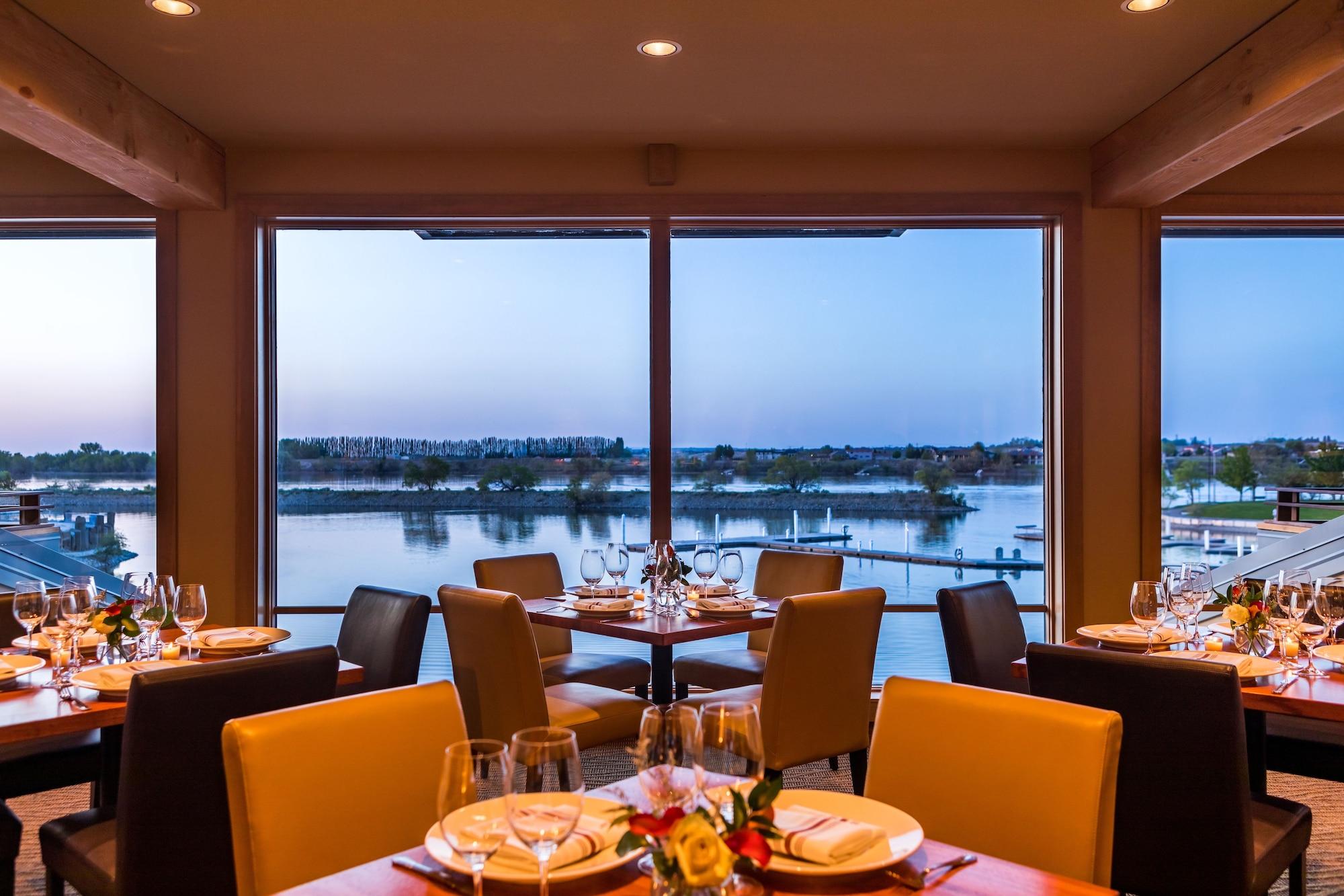 the lodge at columbia point