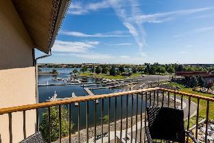the lodge at columbia point