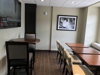Staybridge Suites Madison - Fitchburg By Ihg,Fitchburg>>Dane,3 star