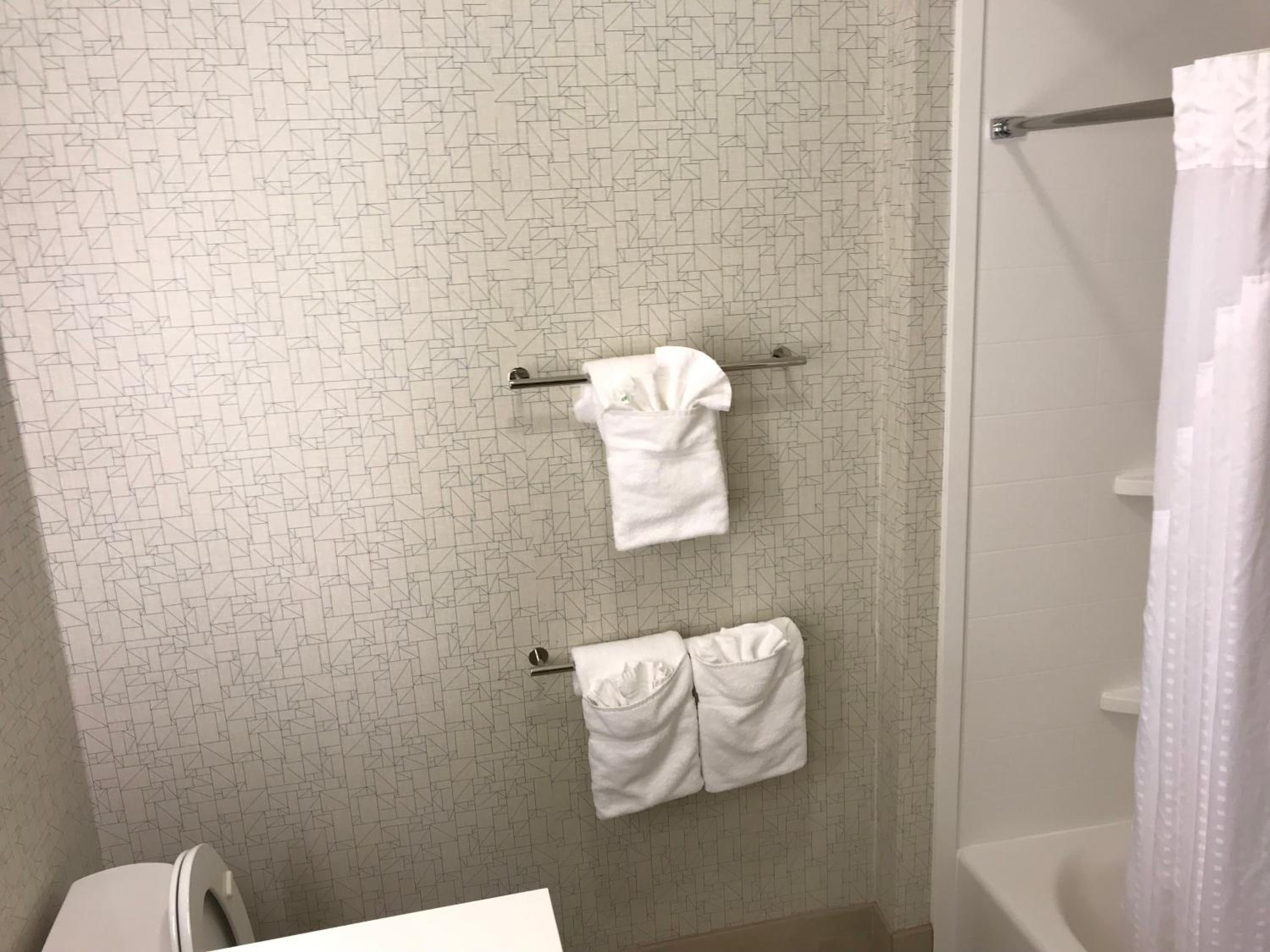 holiday inn express and suites pittsburgh monroeville by ihg