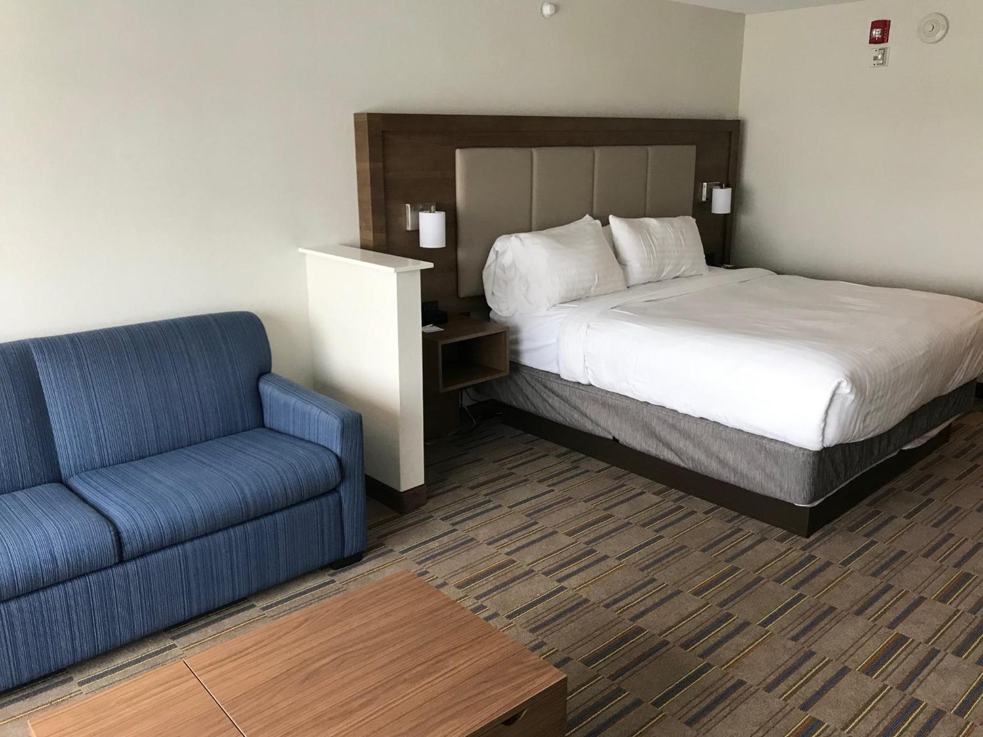 holiday inn express and suites pittsburgh monroeville by ihg
