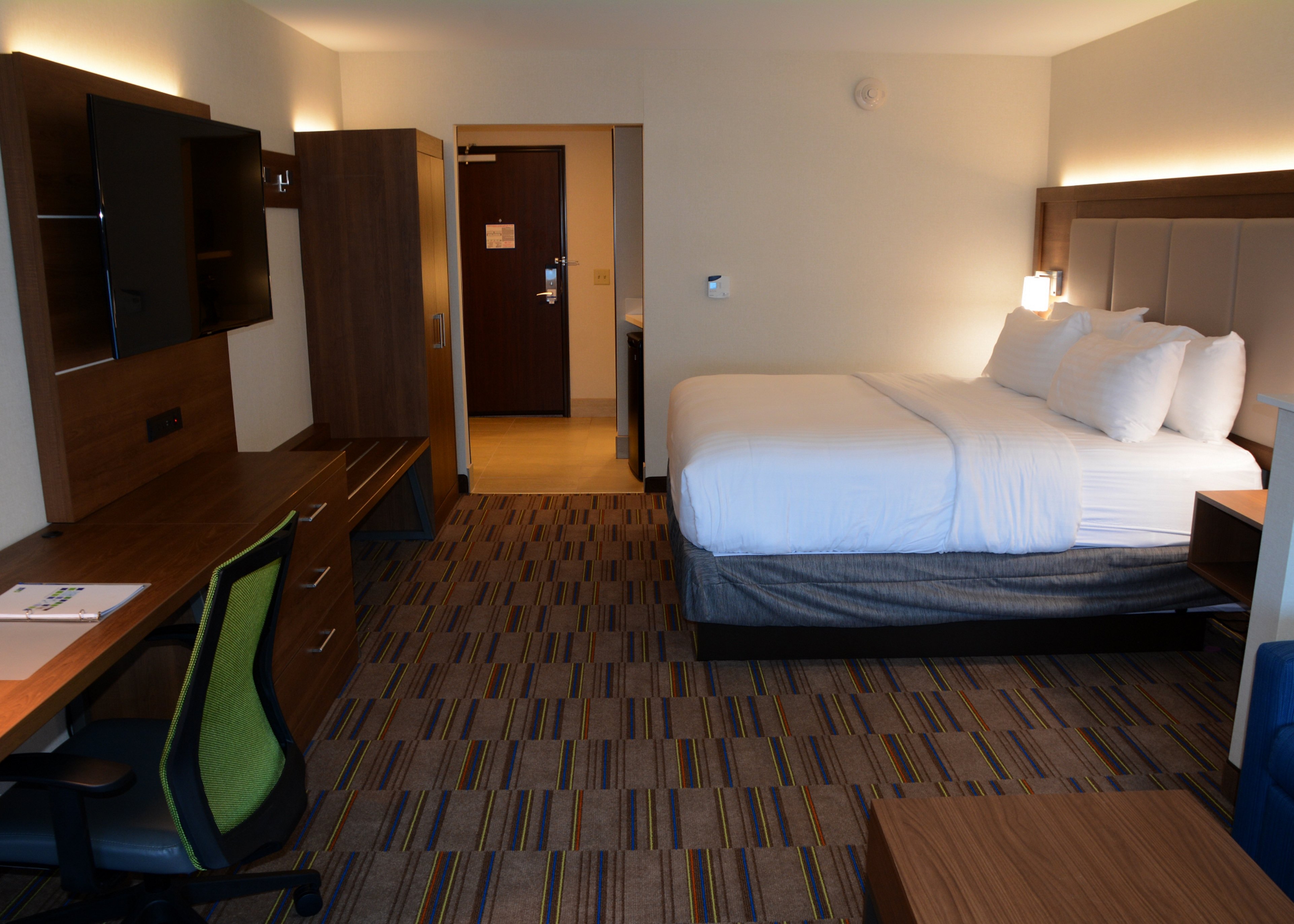 holiday inn express and suites pittsburgh monroeville by ihg