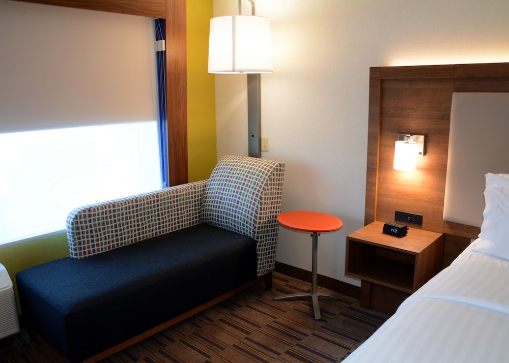 holiday inn express and suites pittsburgh monroeville by ihg