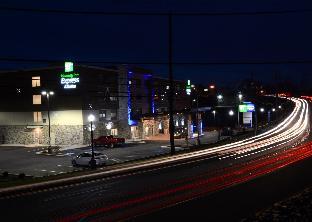 holiday inn express and suites pittsburgh monroeville by ihg