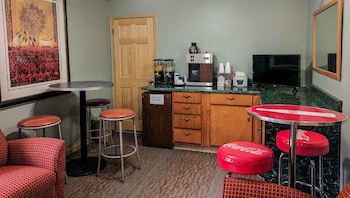 budget inn ellijay