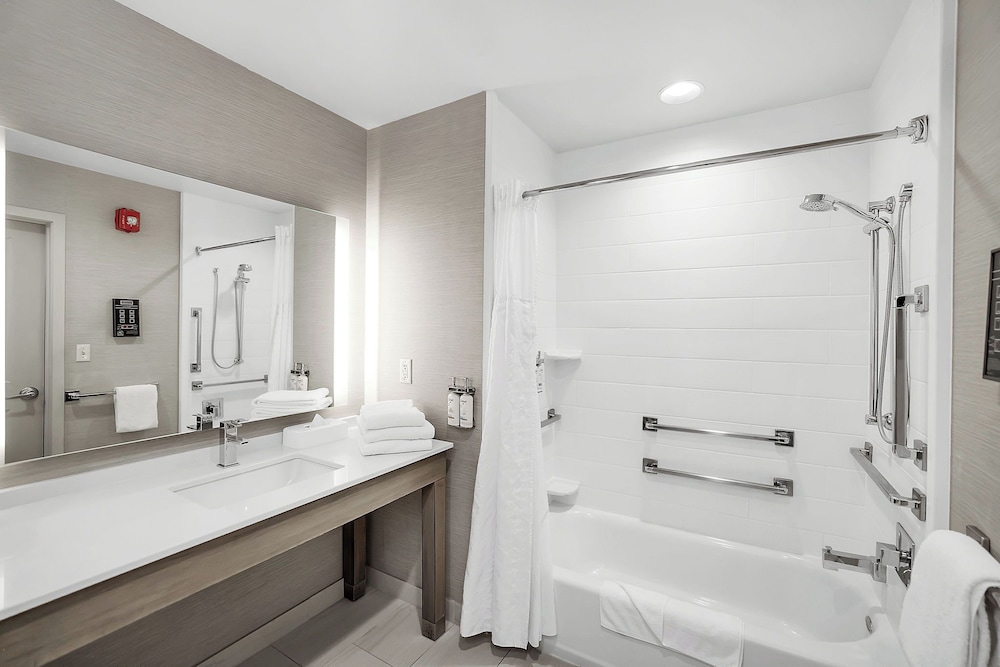 holiday inn nampa by ihg